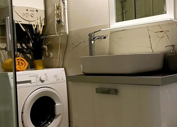 Zloty Swietoduska 12 アパート